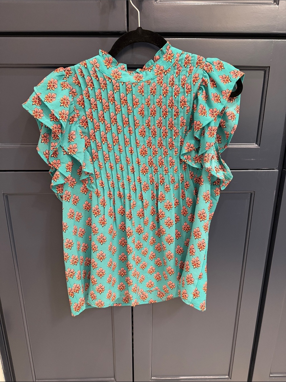 THML Women's Ruffled Sleeveless Blouse in Aqua Floral